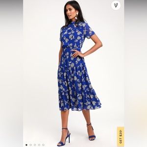 Brand new Lulus blue floral print midi dress
